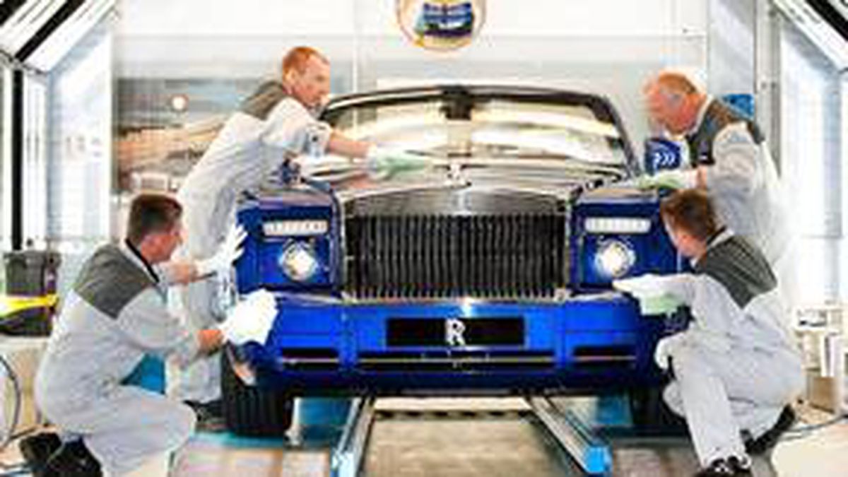 Rolls-Royce, İngiltere\'de Üretime Yeniden Start Veriyor