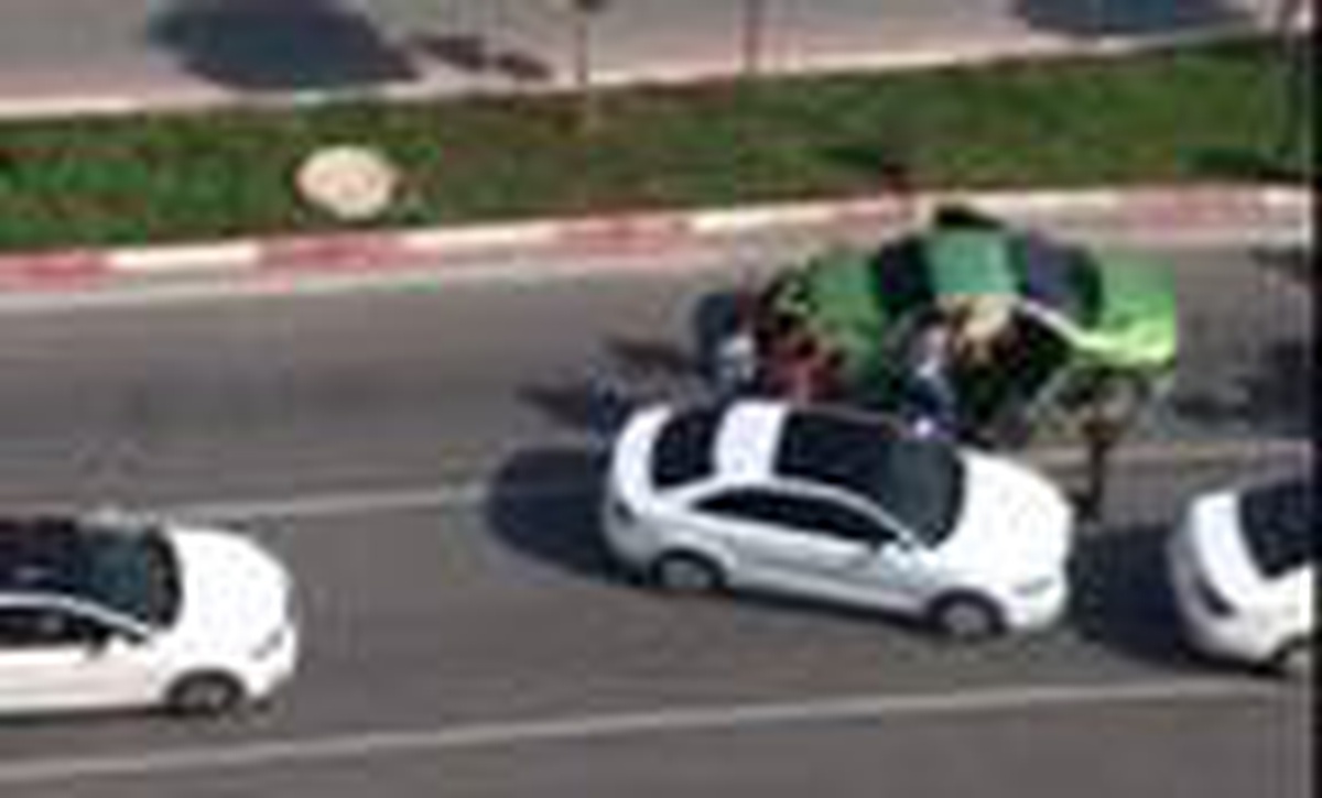 Trafikte tartıştığı 3 kadını sopayla dövdü