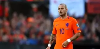 Wesley Sneijder'in jübile maçı koronavirüs önlemleri nedeniyle ertelendi