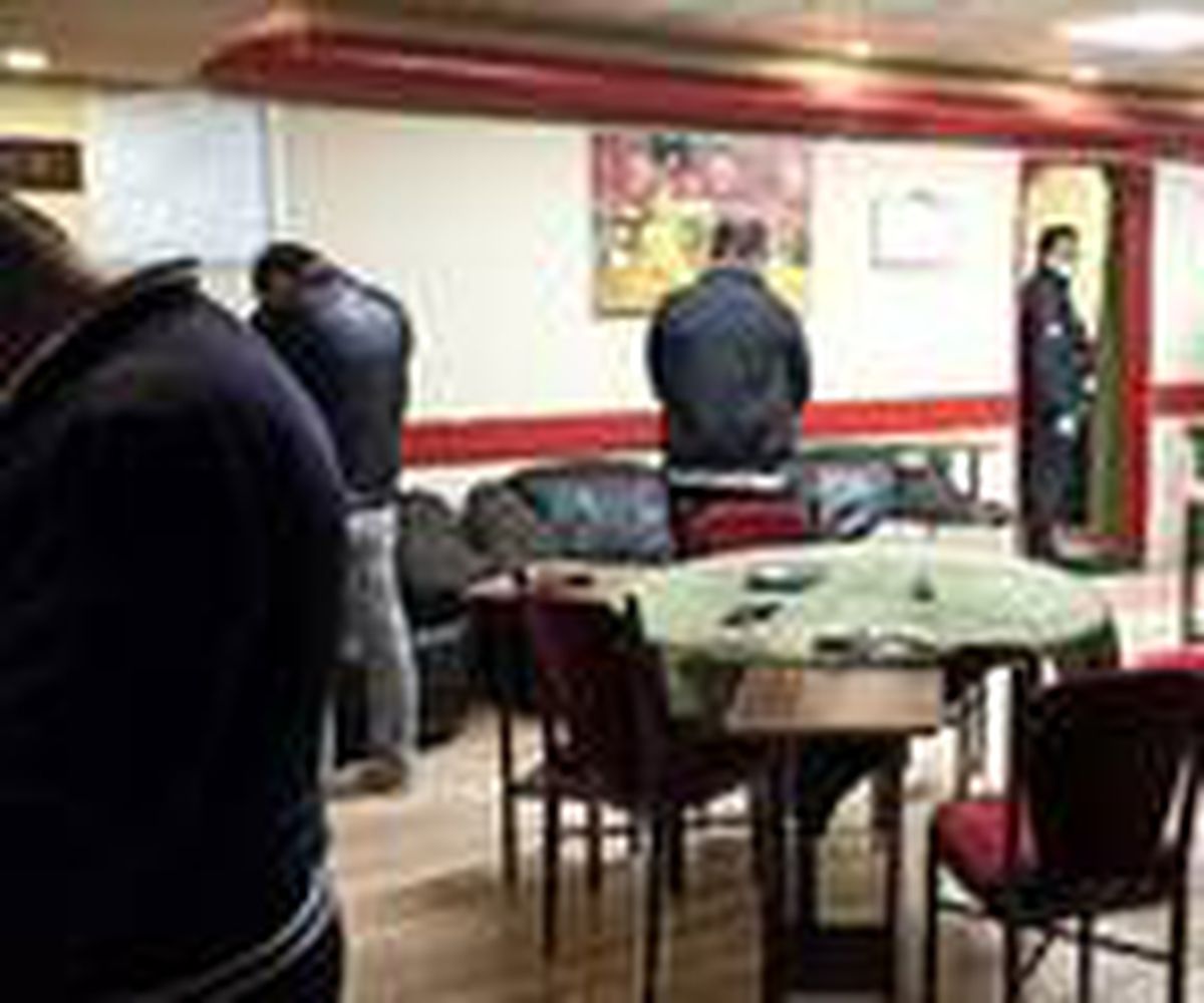 Ankara\'da kaçak kıraathaneye baskın; 8 kişiye 25 bin TL ceza