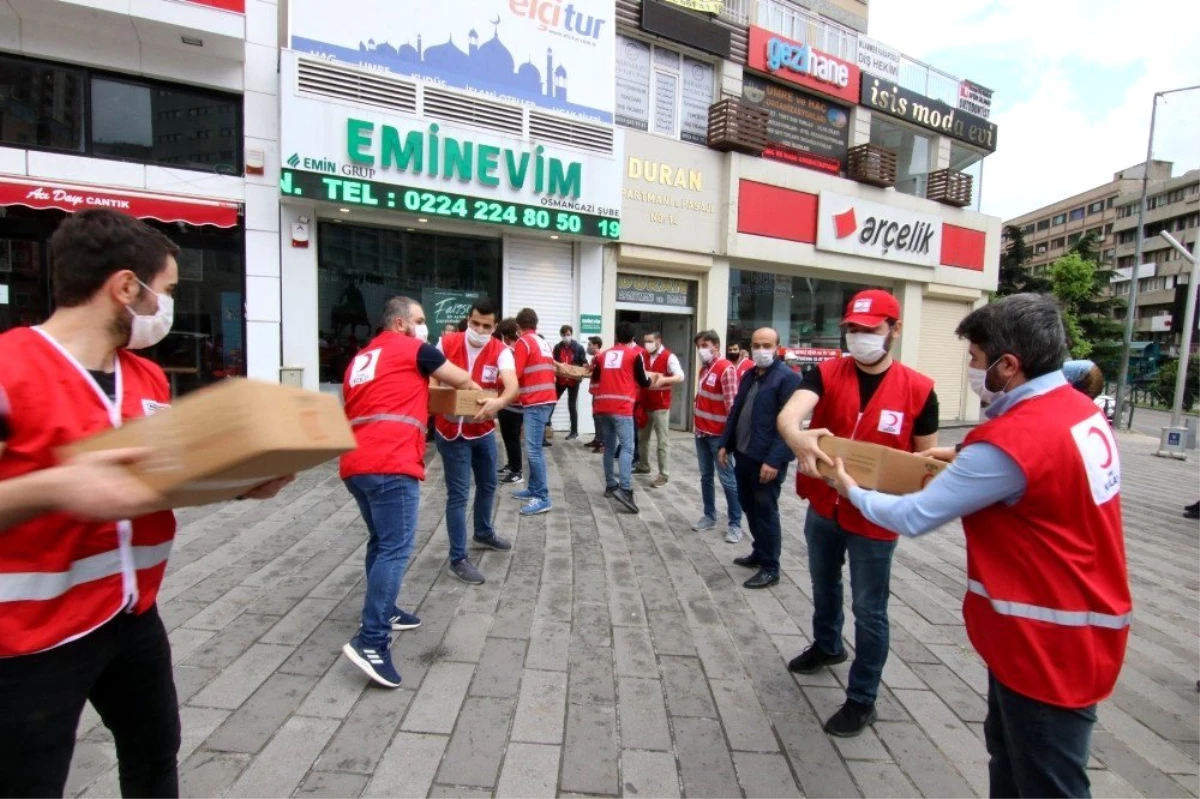 Bursa\'da bir günde 100 mahallede dağıtım yapıldı