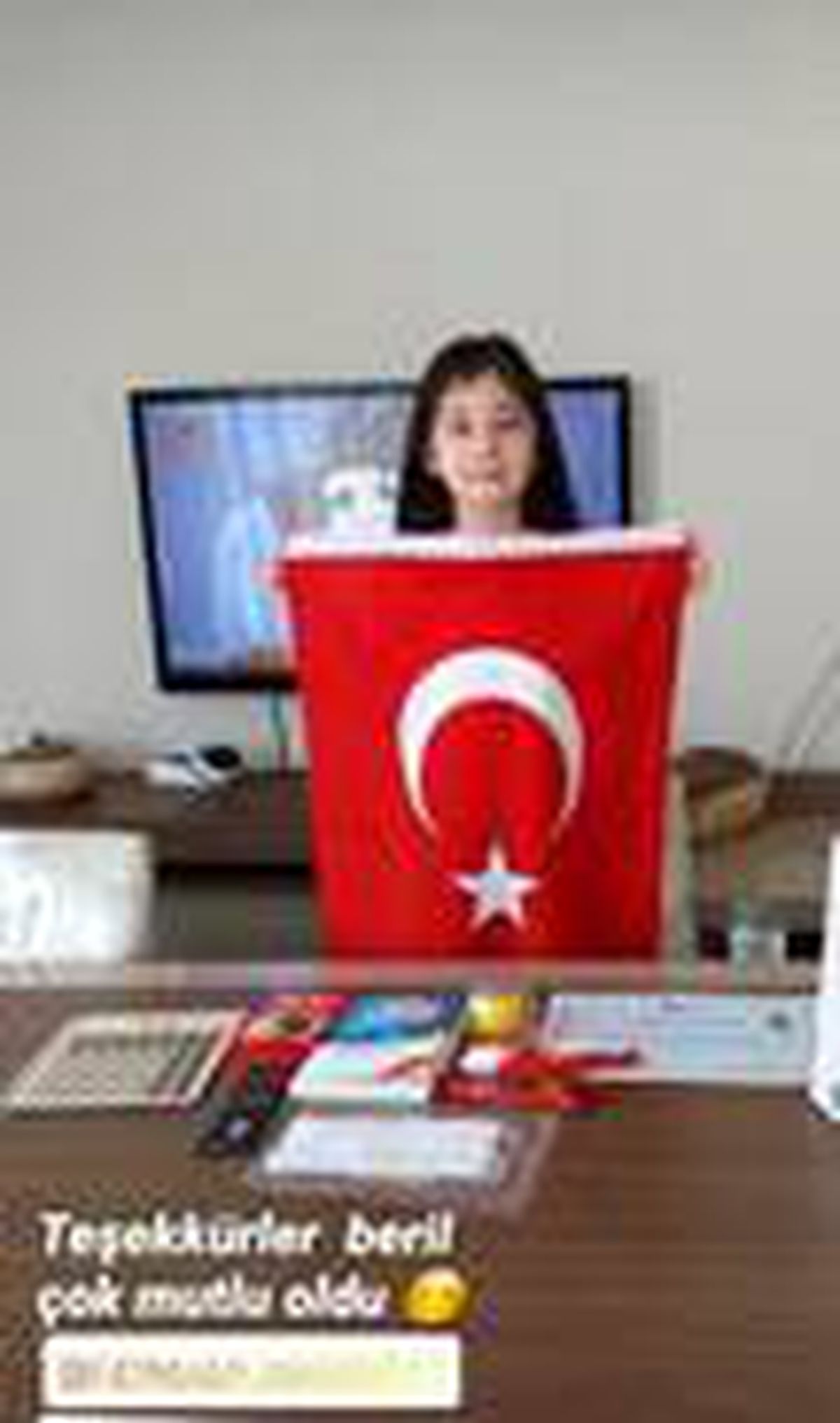 Çocuklardan, Başkan Hürriyet\'e hediye teşekkürü