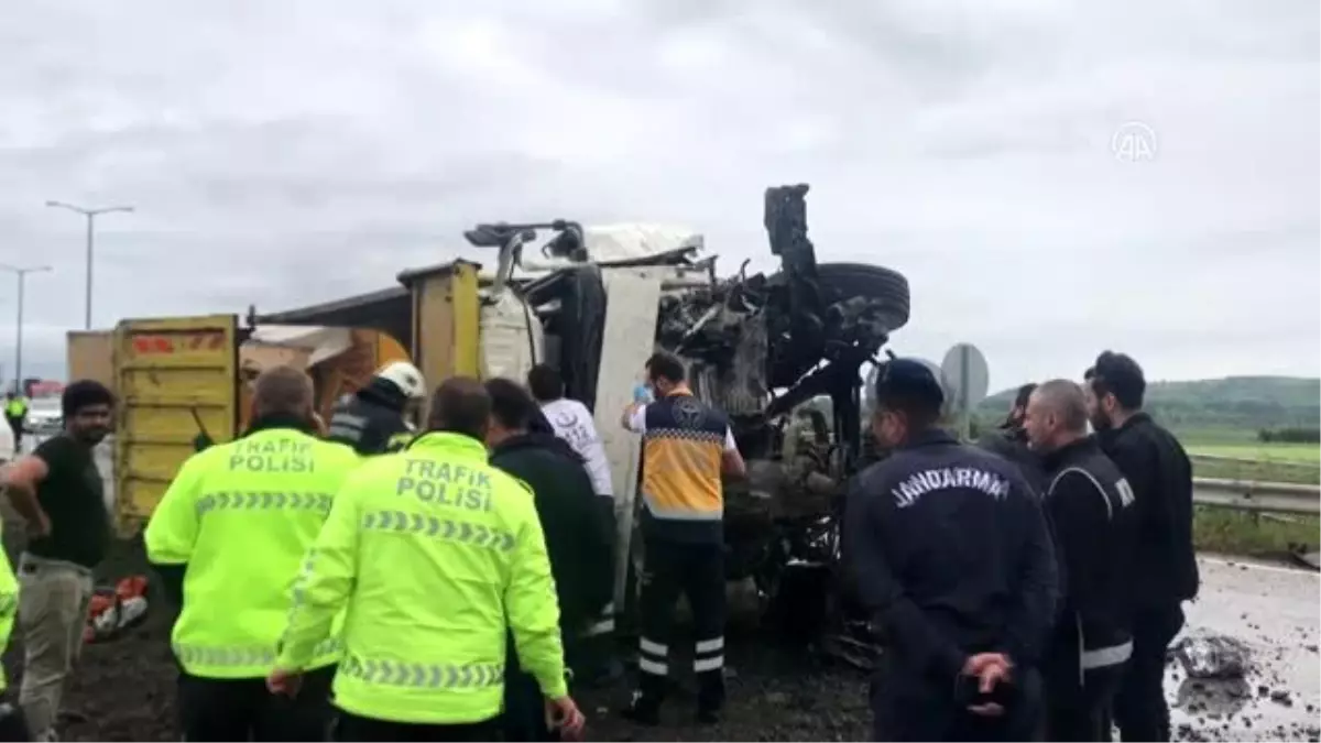 Hafriyat kamyonu ile tır çarpıştı: 1 ölü