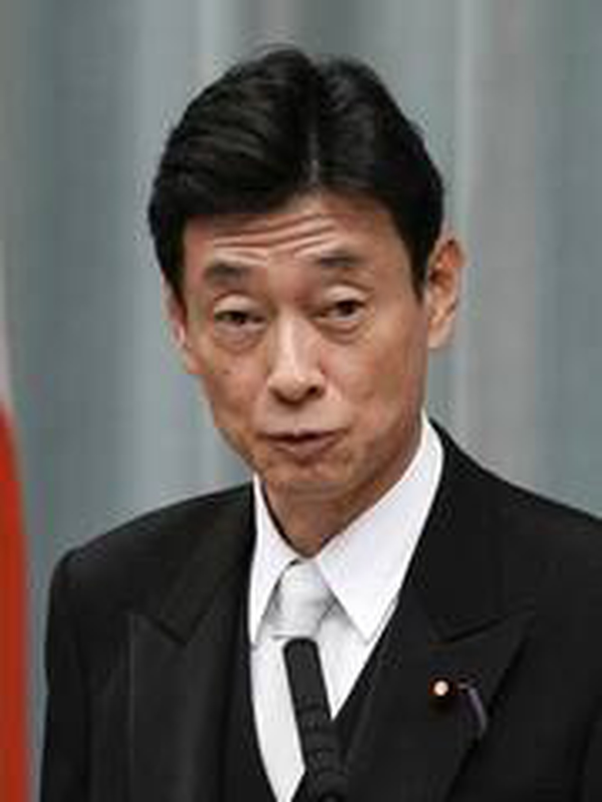 Japonya\'da kamu kurumlarına "yeniden açılma" sinyali