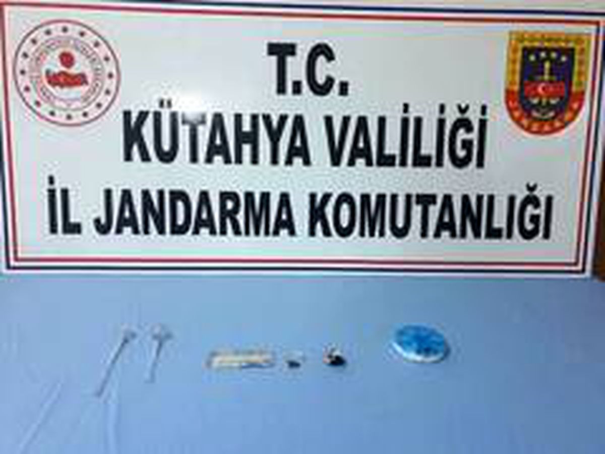 Kütahya\'da uyuşturucu operasyonu: 2 gözaltı