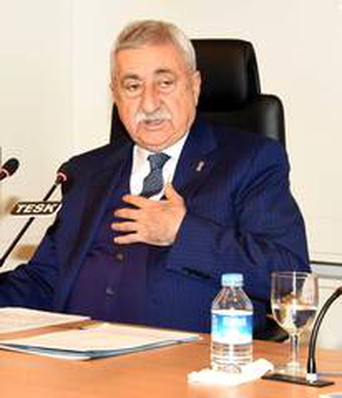 TESK Genel Başkanı Palandöken: "65 yaş ve üstü esnaf iş yerini açabilmeli"