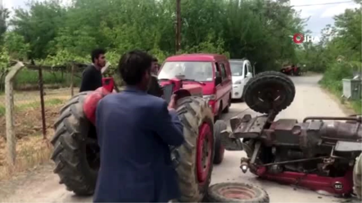 Traktör devrildi, sürücüsü yaralandı