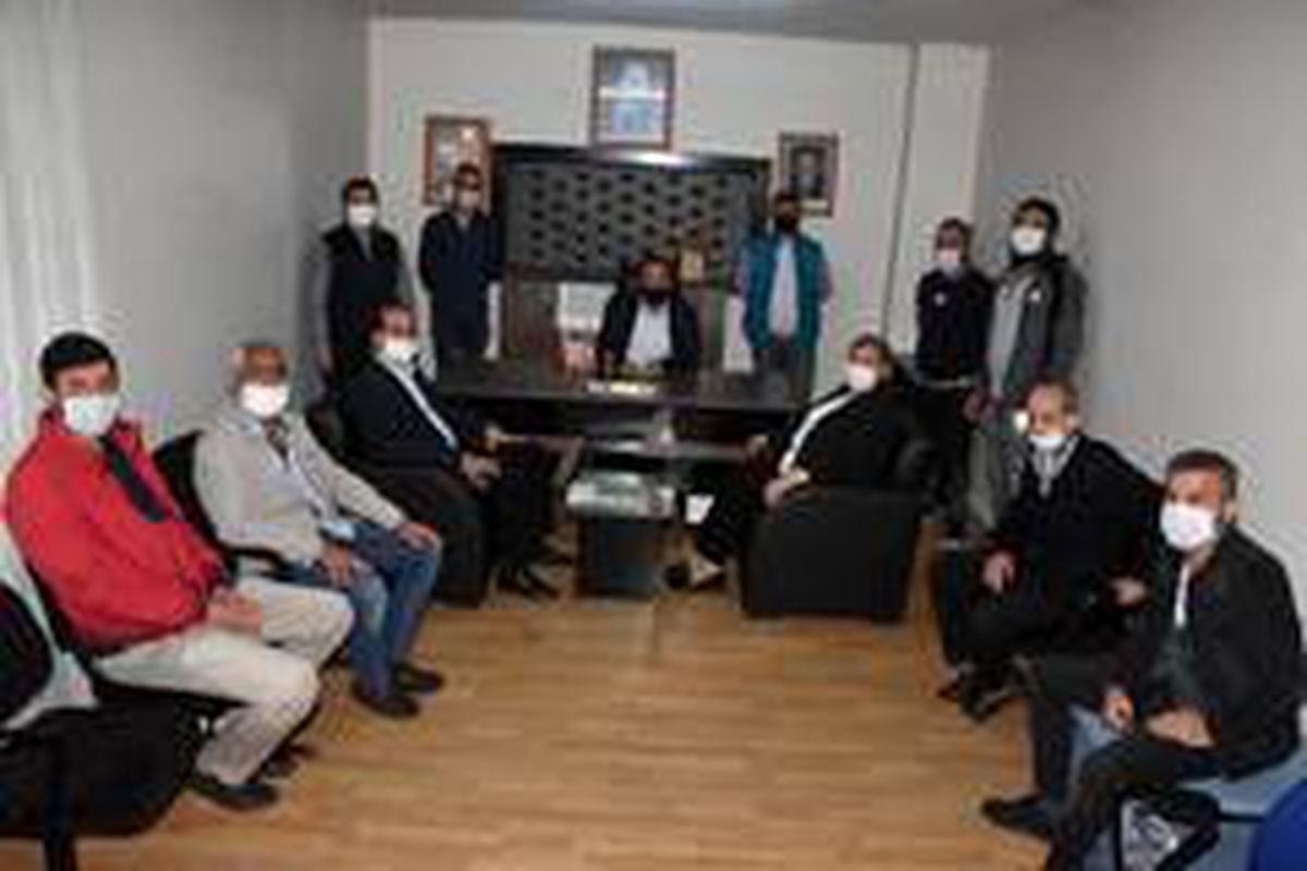 Başkan Erdem\'den kuaför ve berberlere destek sözü