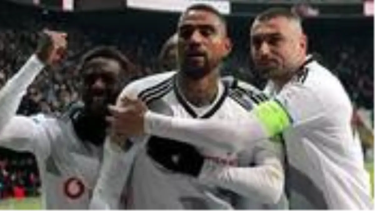 Beşiktaş, Ganalı futbolcu Kevin Prince Boateng\'i gönderiyor