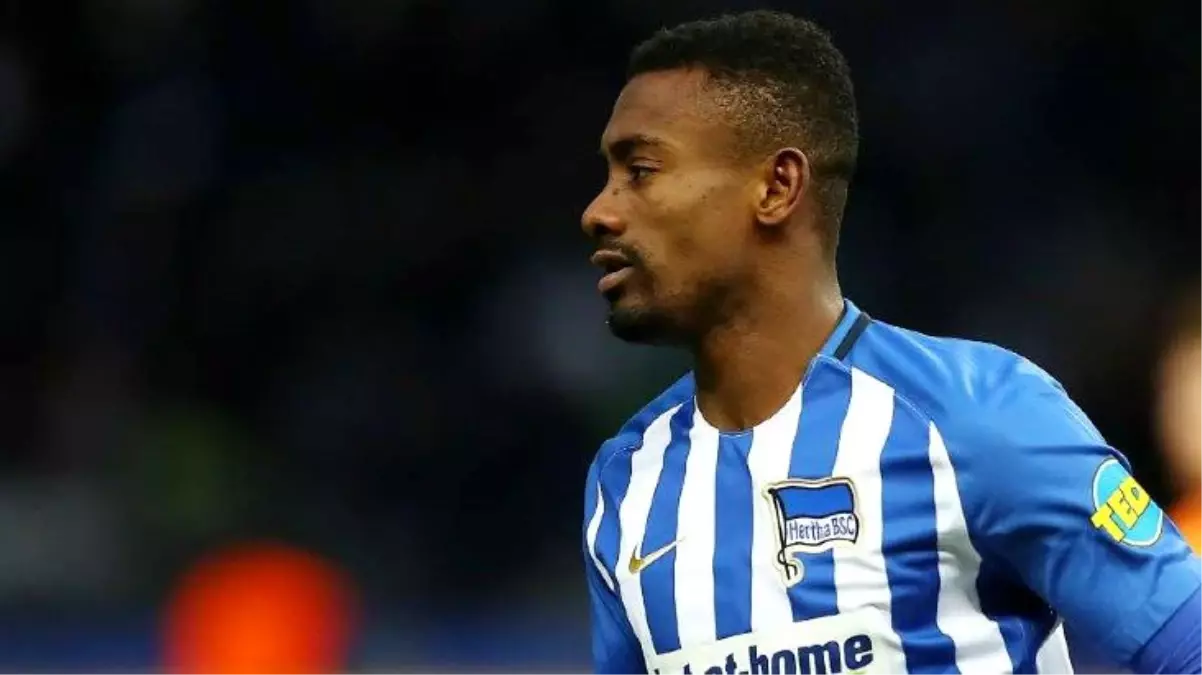 Hertha Berlin koronavirüs kurallarına uymayan Salomon Kalou\'ya ceza verdi