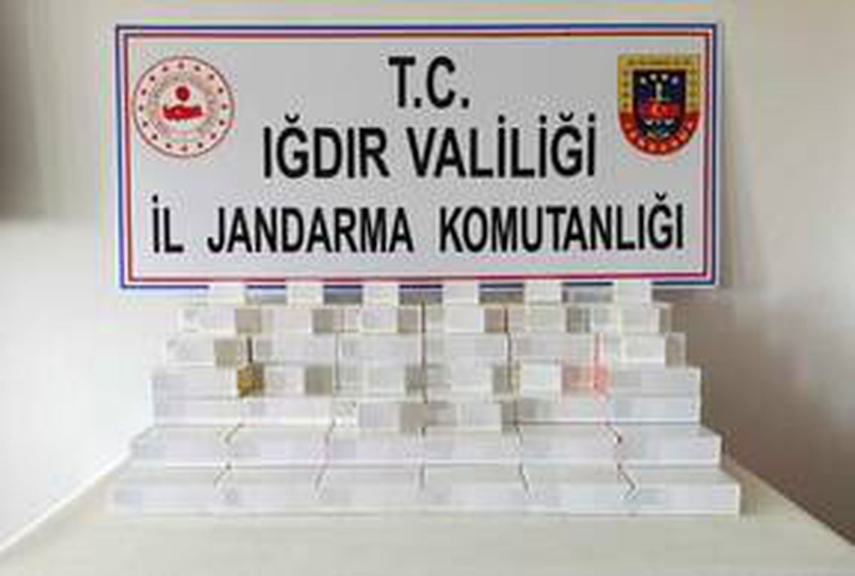 Iğdır\'da kaçak elektronik sigara tütünü operasyonunda 5 kişi yakalandı