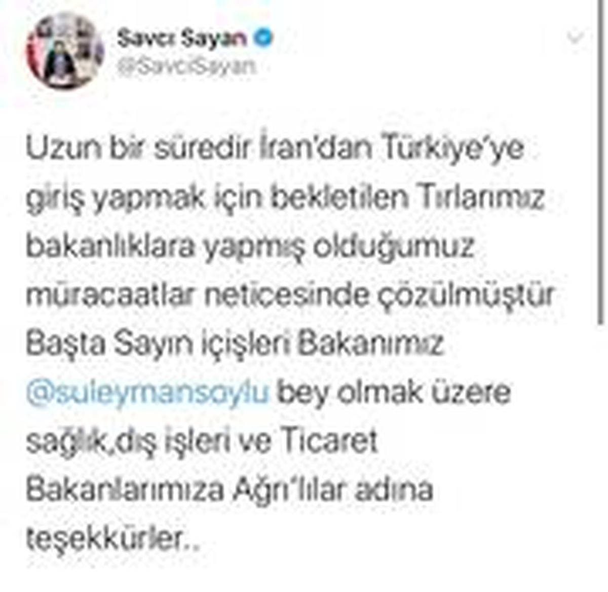 İran\'dan Ağrı\'ya girmek için bekleyen tırların ülkeye giriş sorunu çözüldü