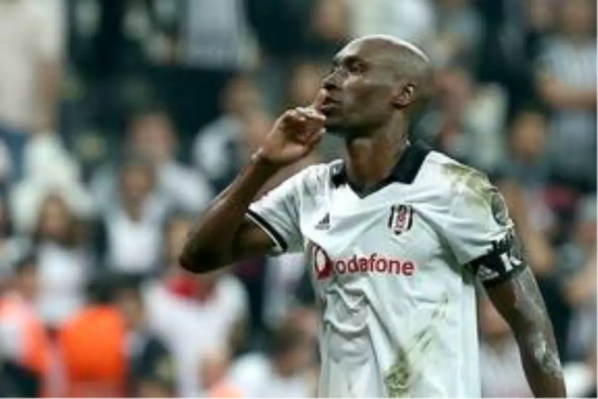 Beşiktaş, Atiba Hutchinson ile yollarını ayırıyor