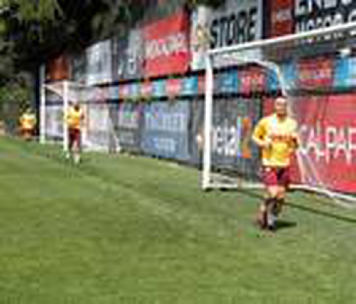 Galatasaray\'dan sosyal mesafeli antrenman