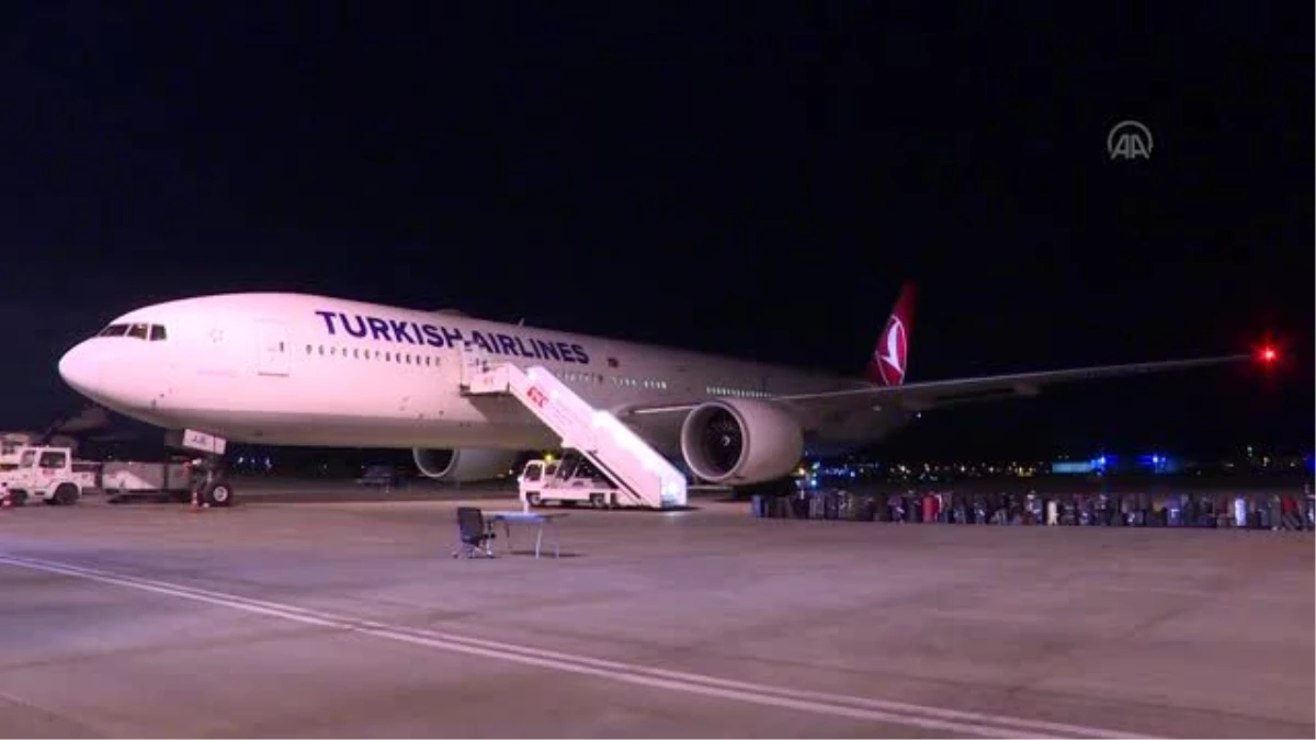 Maldivlerden 209 Türk vatandaşı THY uçağıyla Ankara\'ya getirildi