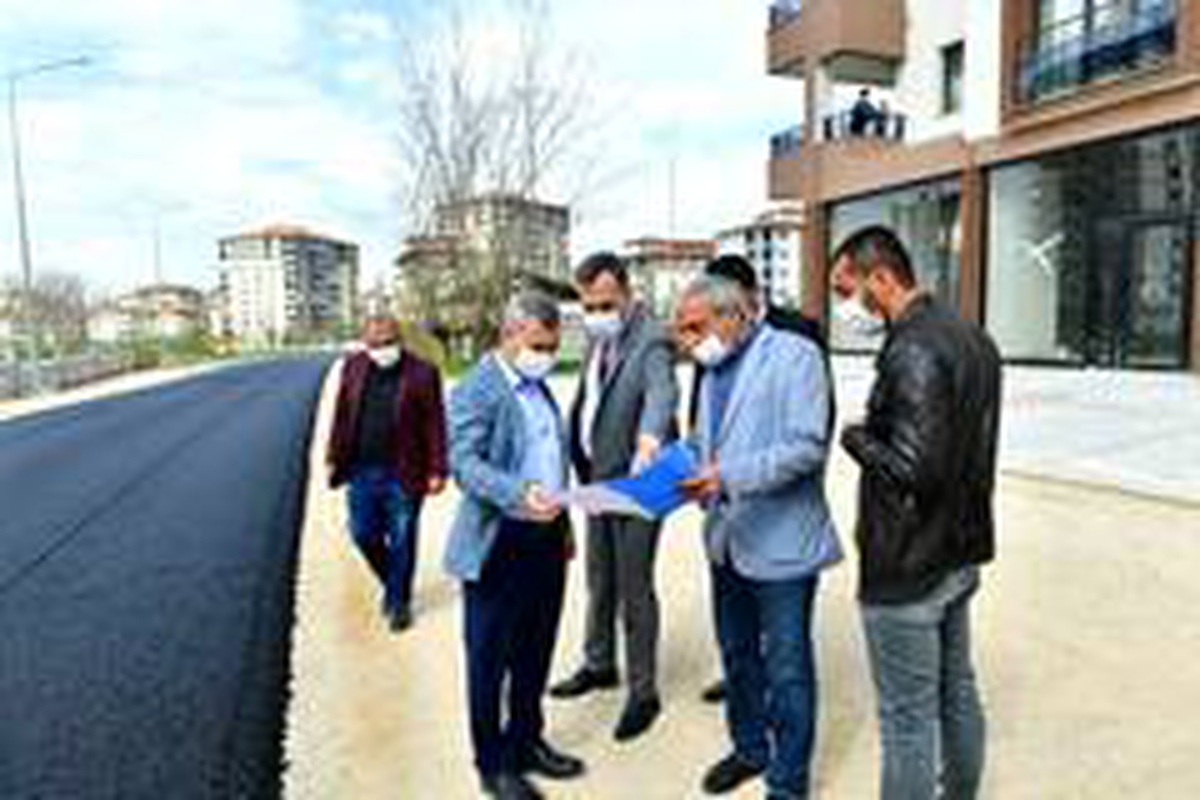 Yeşilyurt\'ta asfalt çalışmaları son sürat