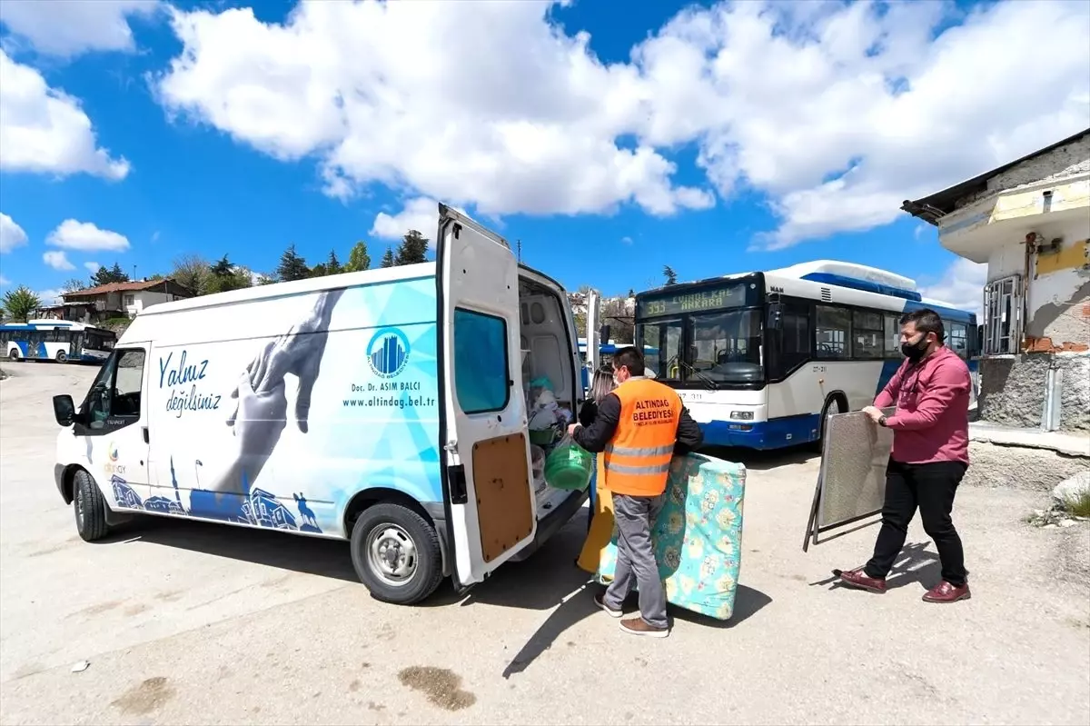 Altındağ Belediyesinden otobüs durağında yaşayan İsmigül Şahin\'e sıcak yuva