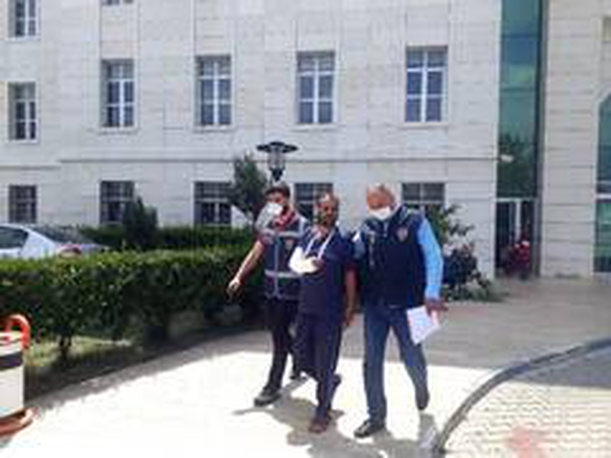 Cezaevi firarisi saklandığı evde yakalandı