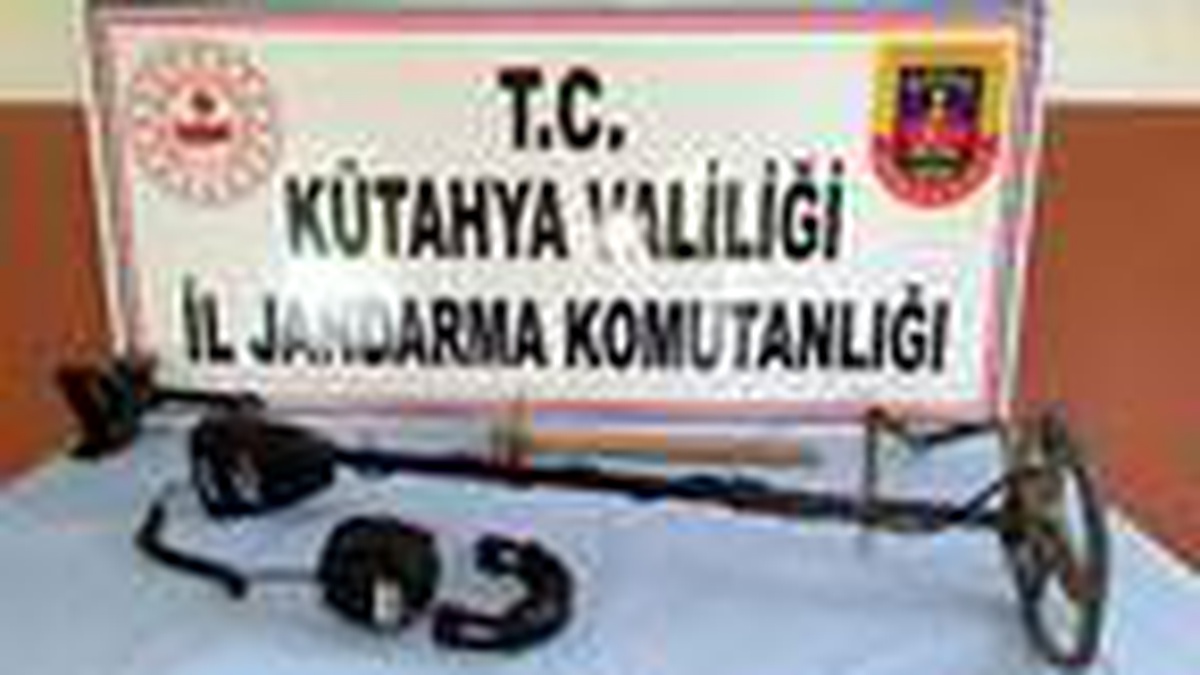 Kütahya\'da, kaçak kazıya 2 gözaltı