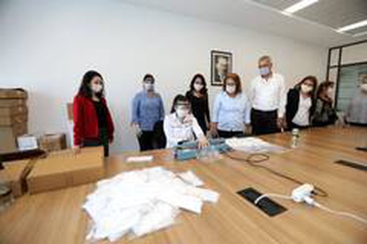 Mezitli Belediyesi kriz merkezi çalışmalarını sürdürüyor