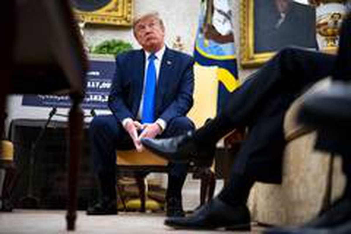 Trump, İran\'a karşı savaş yetkilerini kısıtlayan tasarıyı "utanç verici" diyerek veto etti