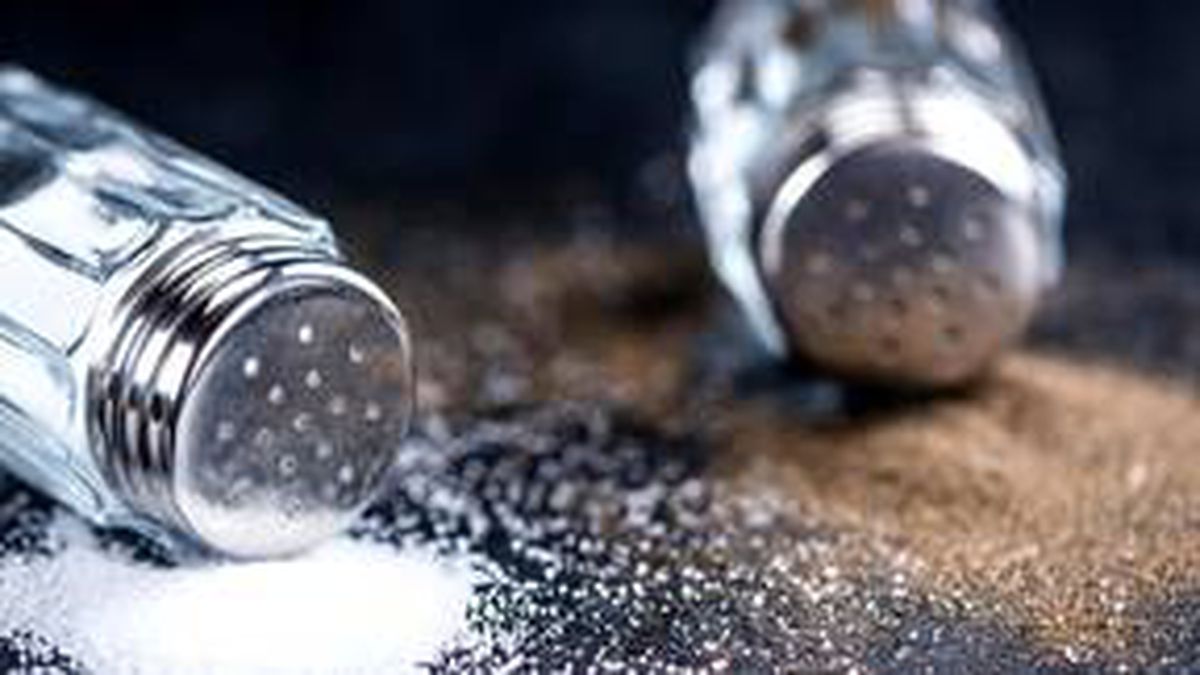 Uzmanlar Açıkladı: Su ve Tuzla Virüs Öldürmek Mümkün mü?