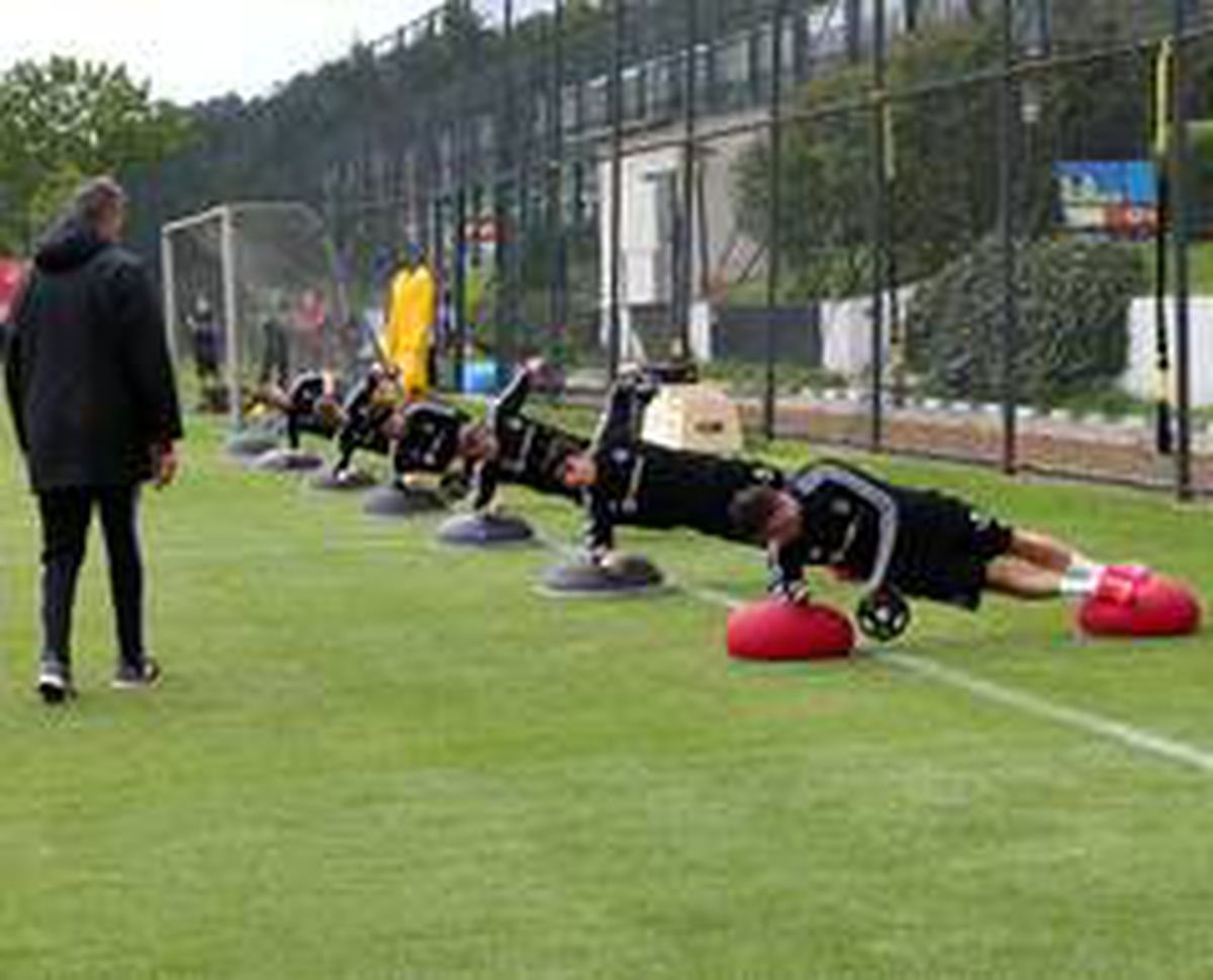 Beşiktaş günün ilk idmanını yaptı