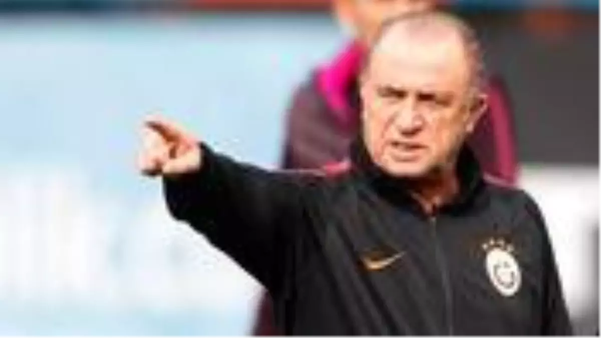 Fatih Terim Türk asıllı İsveçli futbolcu Jimmy Durmaz\'ı kadroda düşünmüyor