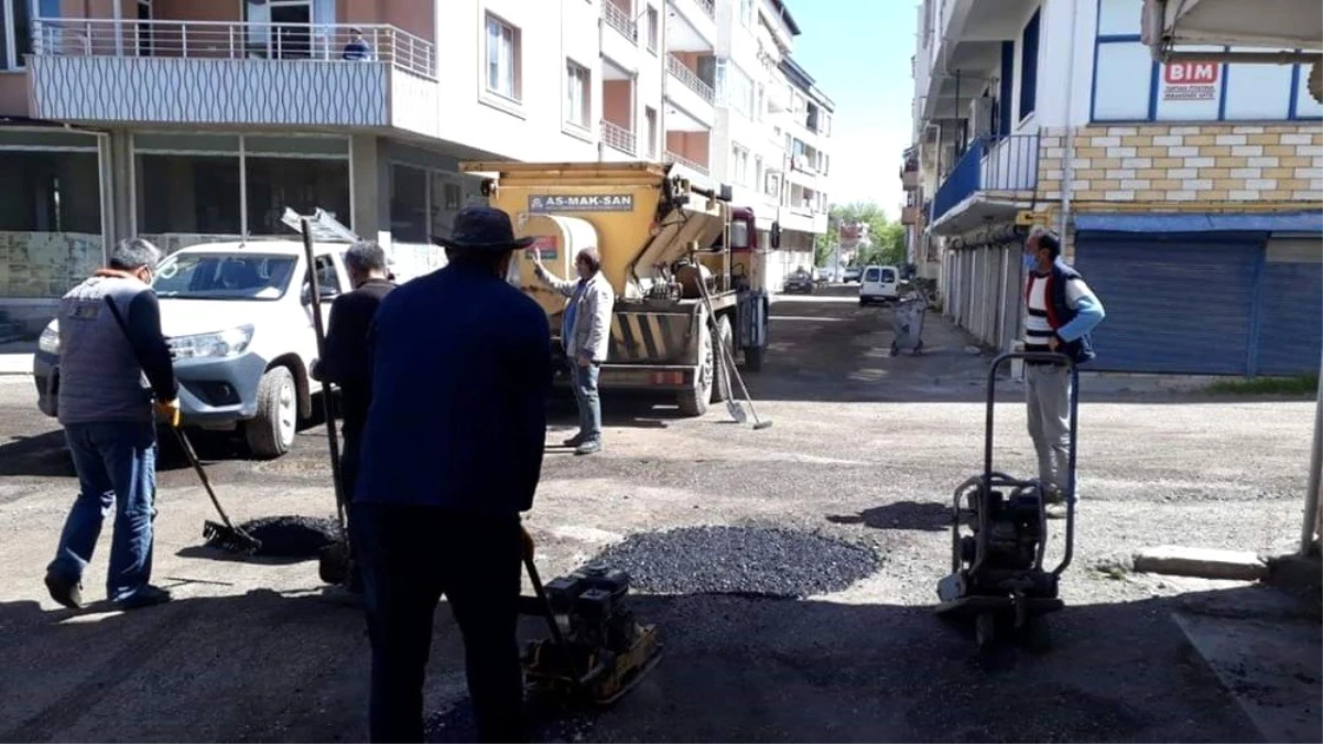 Gölbaşı Belediyesi asfalt çalışmaları devam ediyor