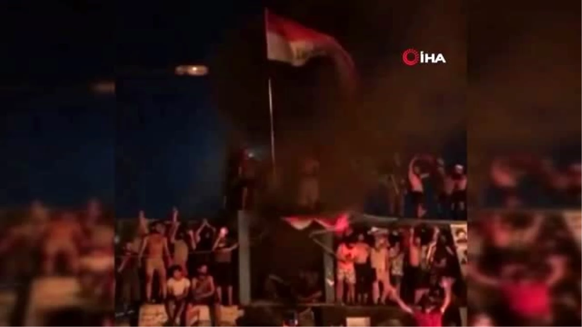 Irak\'ta yeni hükümet protesto edildi