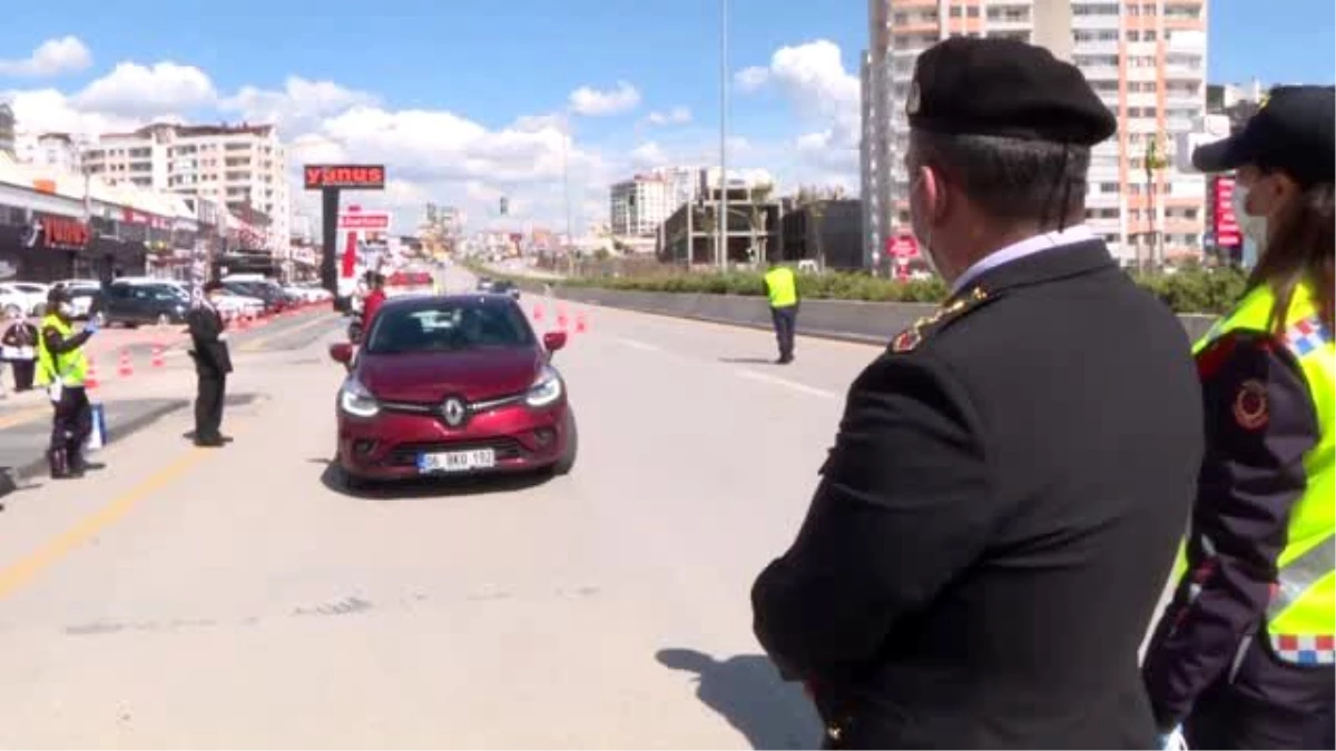 Jandarma, Trafik Haftası dolayısıyla sürücülere "kural" uyarısı yaptı (2)