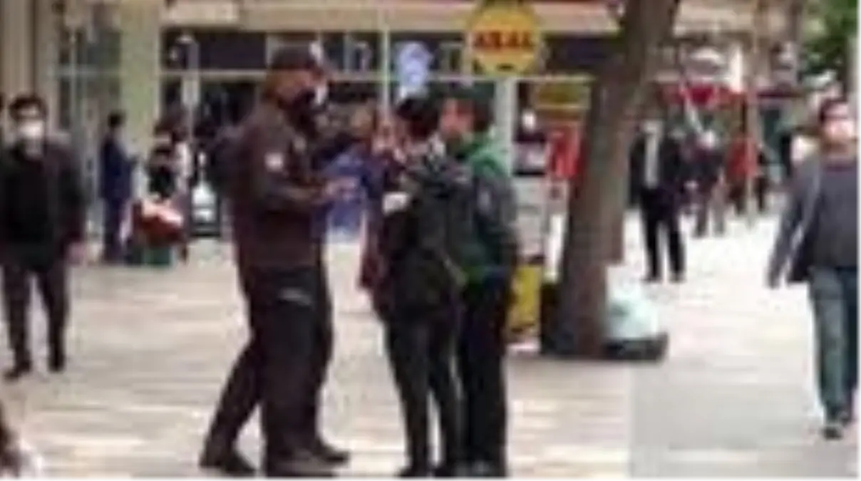 Kahramanmaraş\'ta sokağa çıkma yasağı öncesi yoğunluk