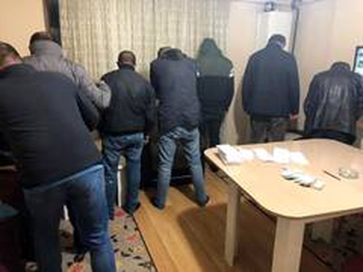 Kars\'ta kumar aşkı sınır tanımıyor