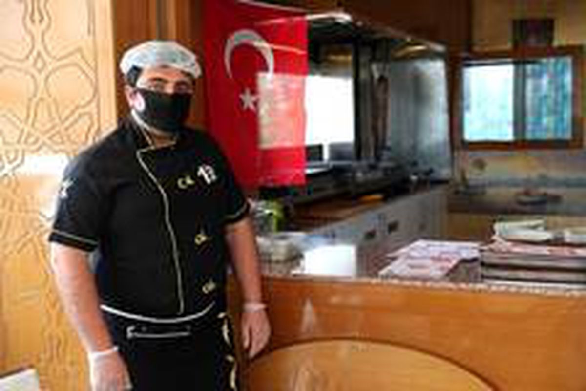 \'Merkezefendi El Ele İyilik\' hareketi esnafa can suyu oldu