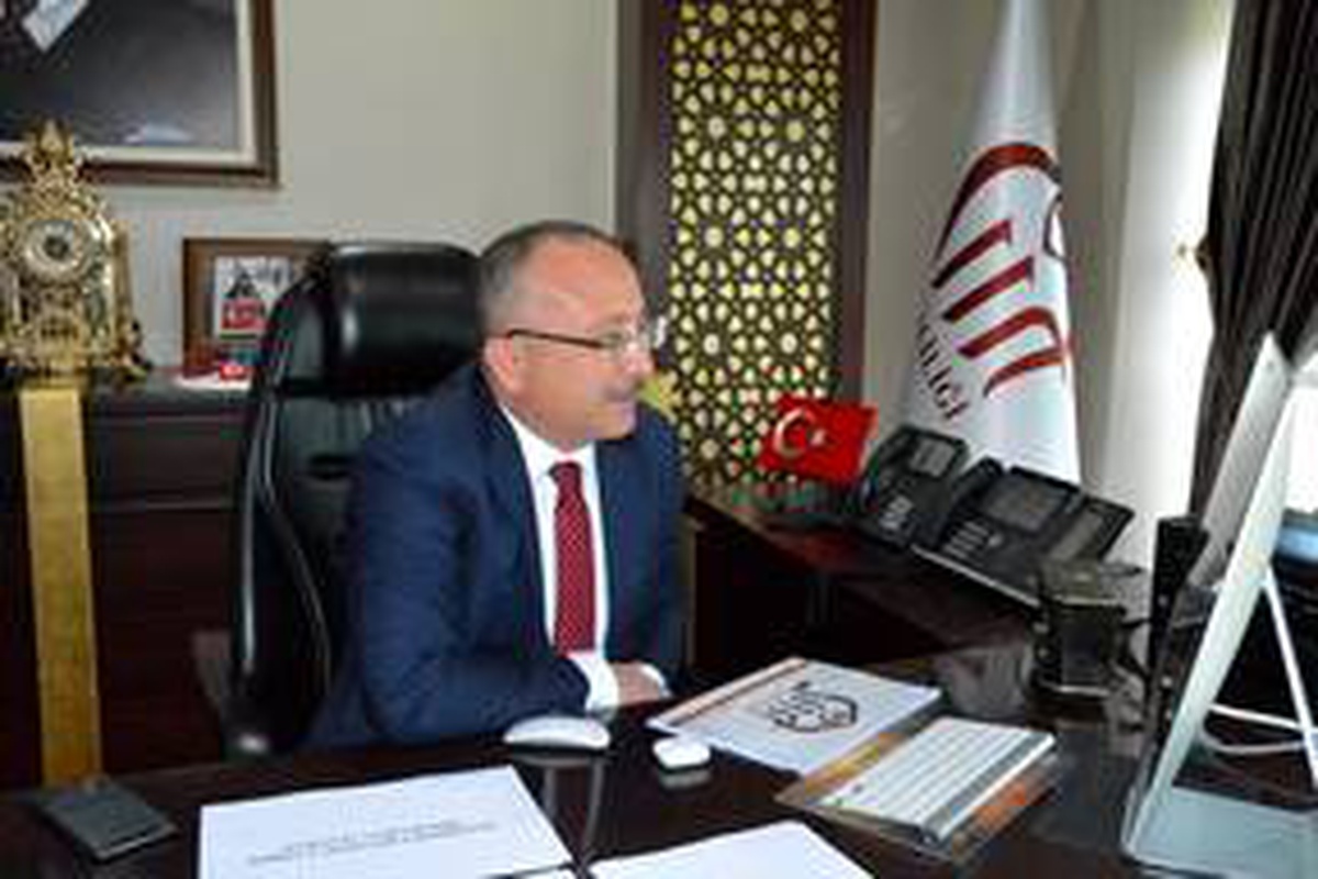 Siirt Valisi Atik kentin sorunlarını Bakan Kurum\'a aktardı