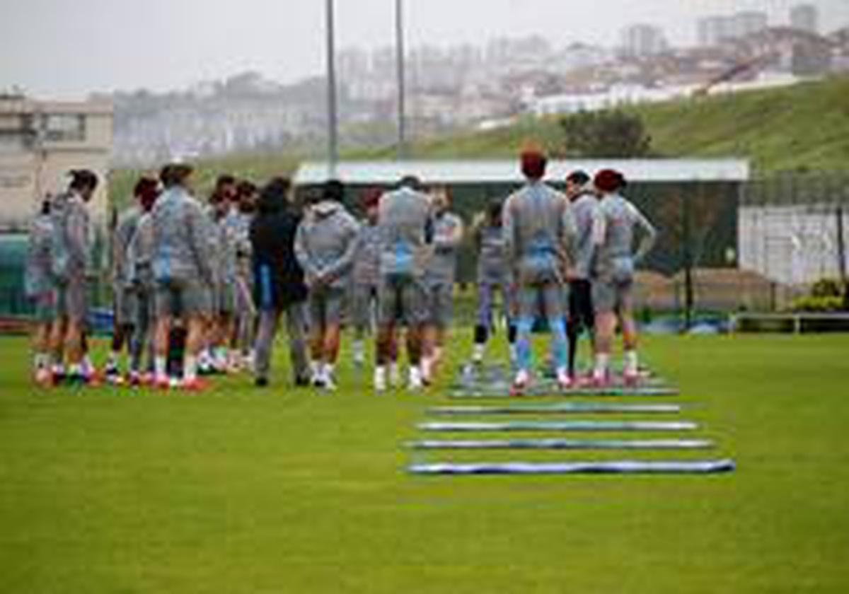 Trabzonspor takım halinde çalışmalara başladı