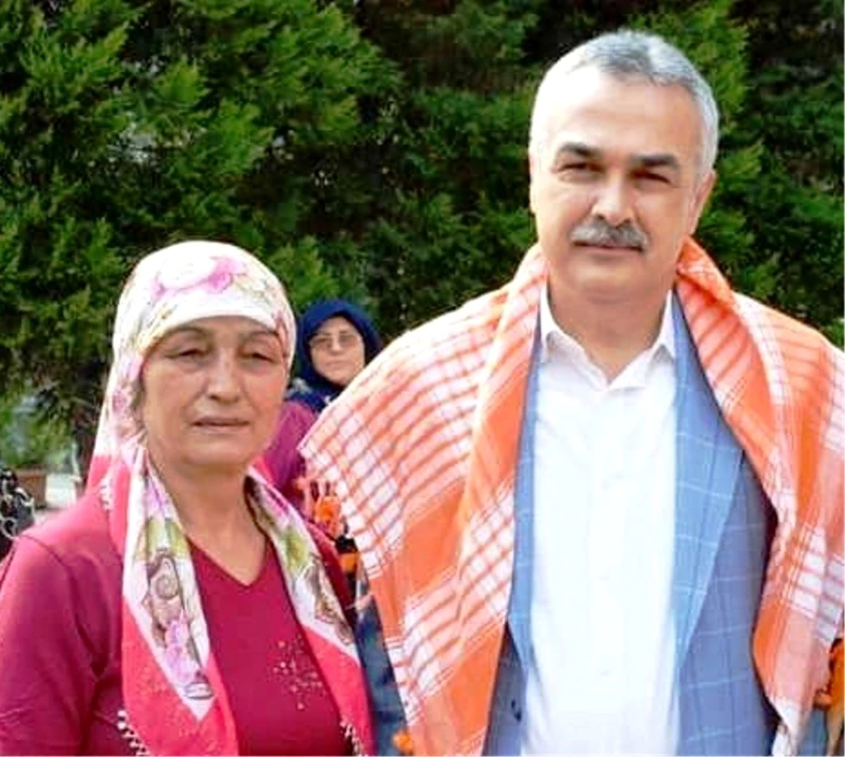 AK Partili Mustafa Savaş, Anneler Günü\'nü kutladı