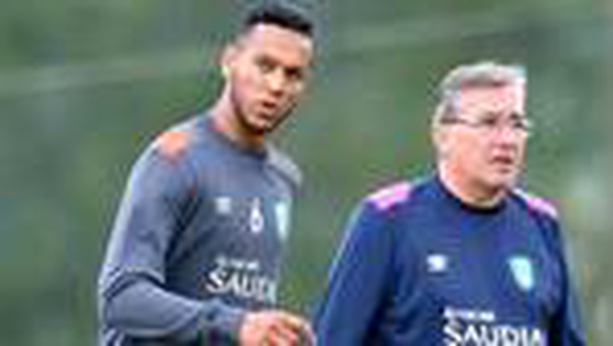 Galatasaray ve Trabzonspor\'un ilgilendiği Josef de Souza\'dan transfer açıklaması!