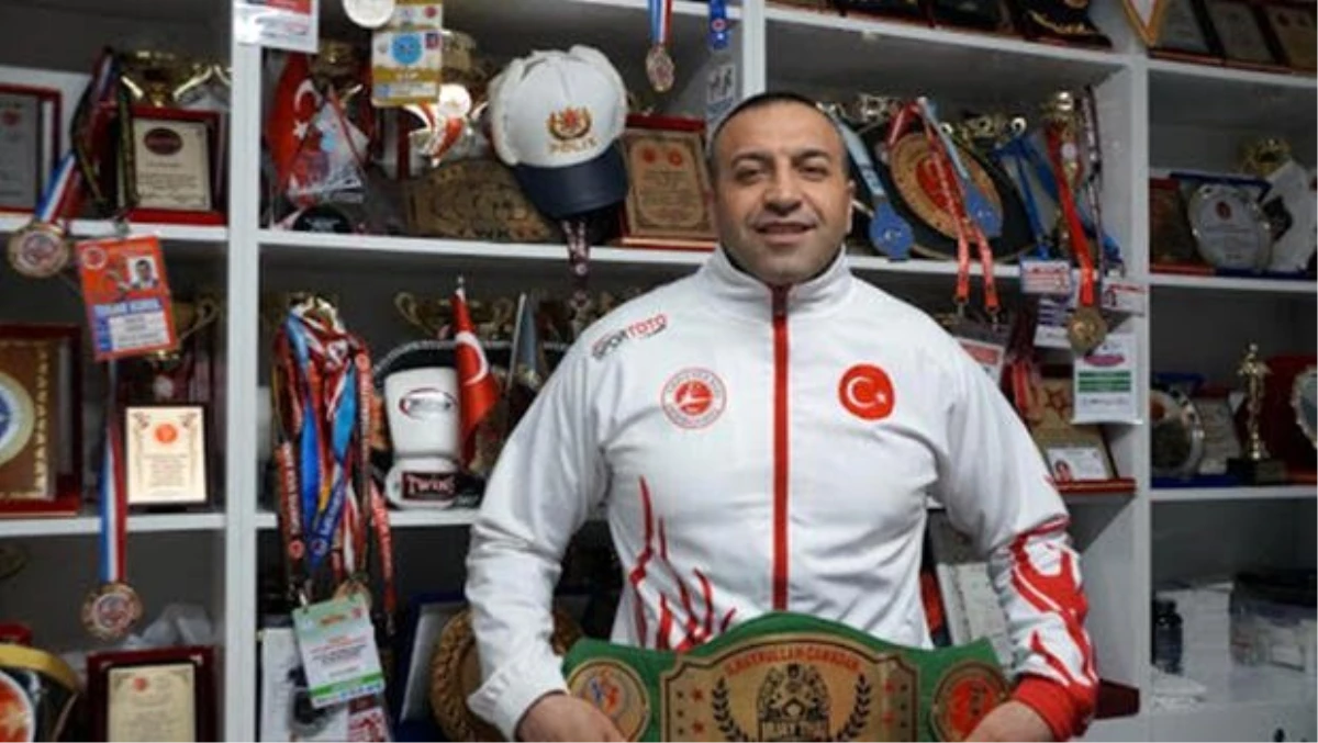 Halis Avşar: "Başarı için sevgi, saygı ve disiplin çok önemli"