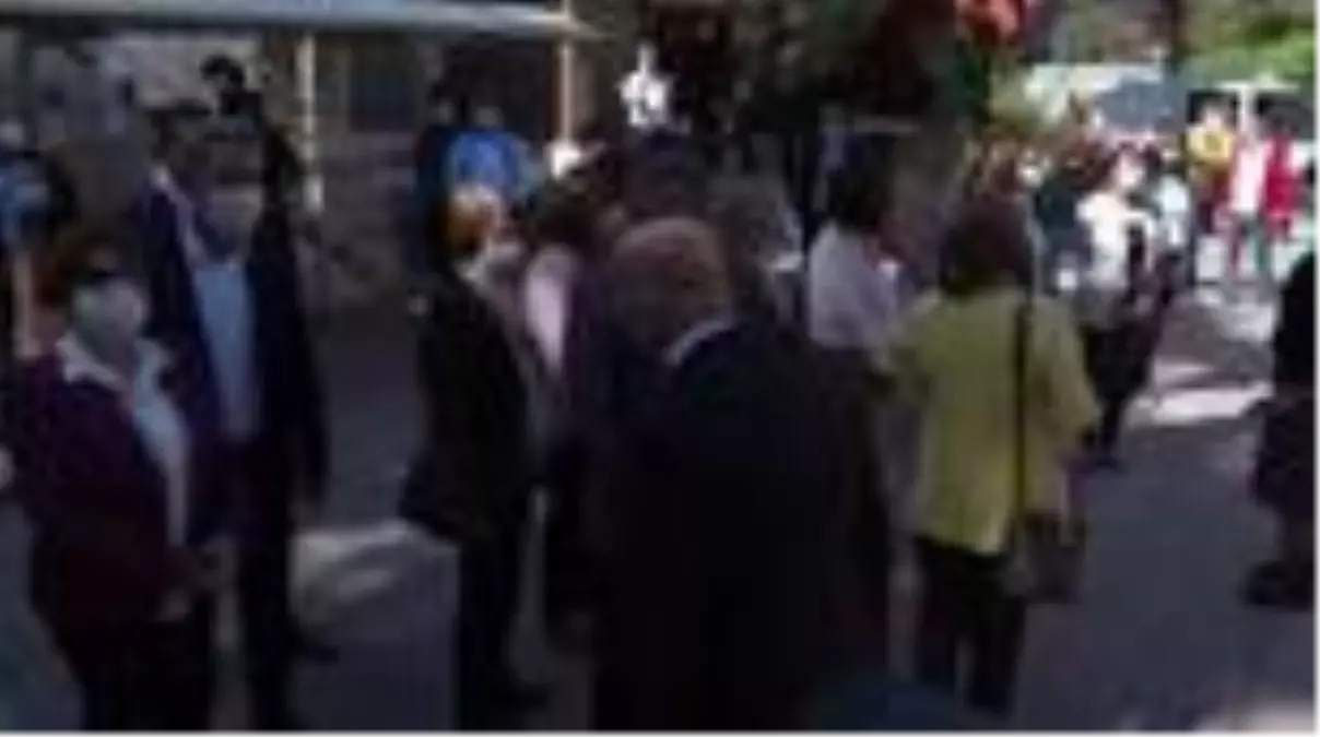 Anneler Günü\'nde Zübeyde Hanım anıldı