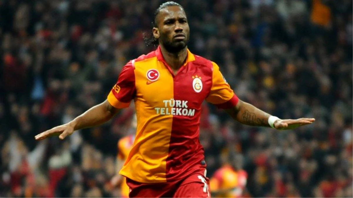 Eski Galatasaraylı Drogba, Fransa\'da son 20 yılın en iyi forveti seçildi