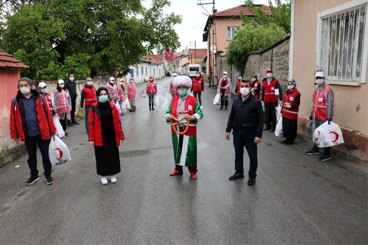 Kızılay\'dan Anneler Günü\'ne \'tatlı\' kutlama