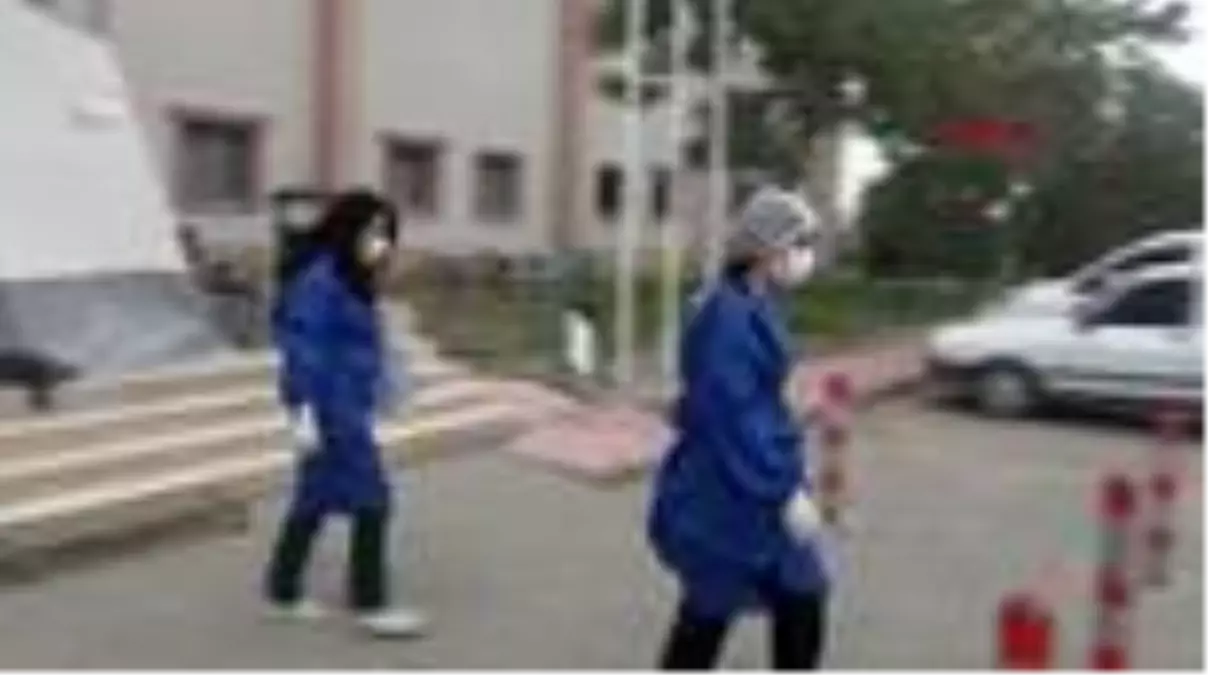 ŞIRNAK Evde bakımı yapılan kadınlara \'Anneler Günü\' sürprizi