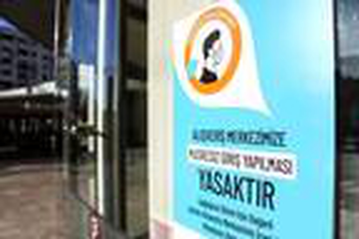 Yarın açılacak AVM\'lerde çoğu mağaza kapalı