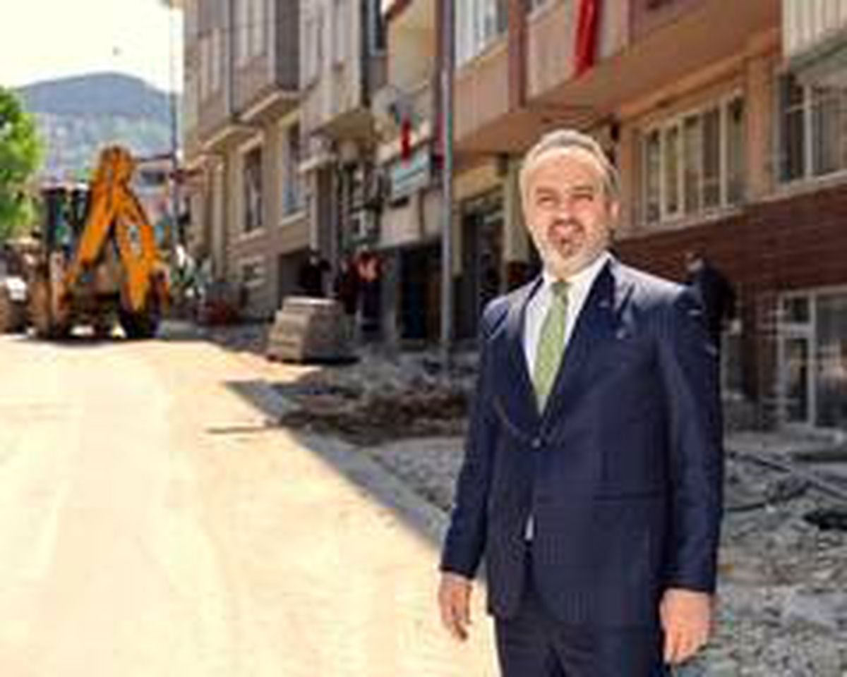 Bursa şantiyeye döndü