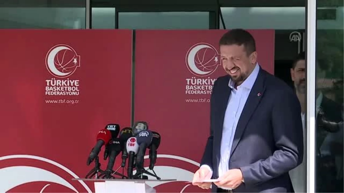 Hidayet Türkoğlu: "Tüm liglerimizi sonlandırmış bulunuyoruz"
