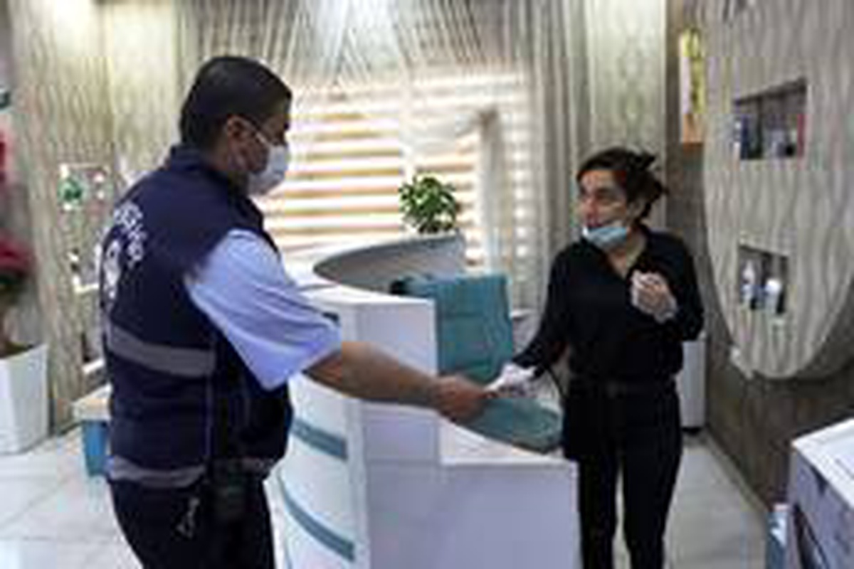 Berber, kuaför ve güzellik salonlarına ücretsiz maske