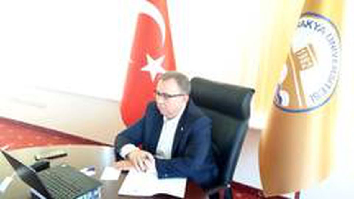 Rektör Prof. Dr. Tabakoğlu, ÜNDER\'in "Anadolu buluşmaları"nda akademisyenlere Trakya...