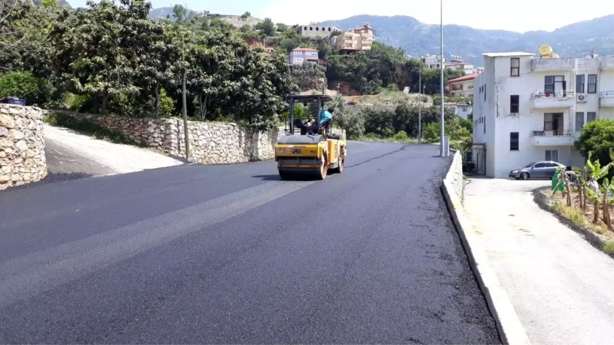 Sugözü, Tepe ve Kocahasanlı yolları sil baştan yenilendi