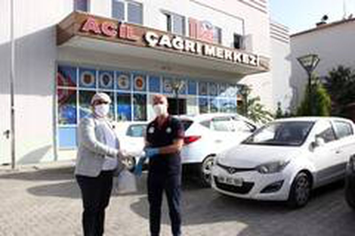 112 AÇM çalışanlarına paket iftar